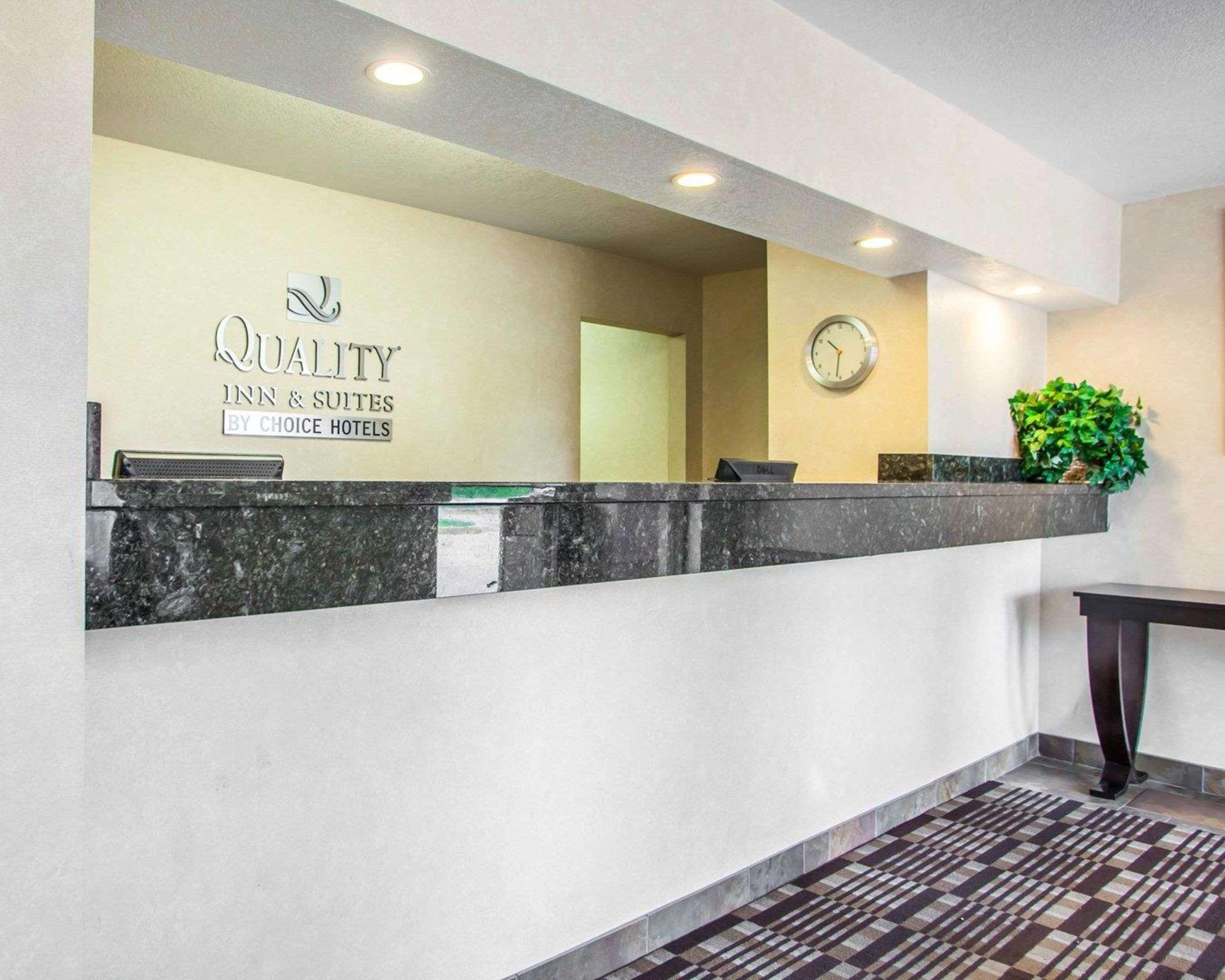 Quality Inn & Suites Ankeny-Des Moines Exterior photo