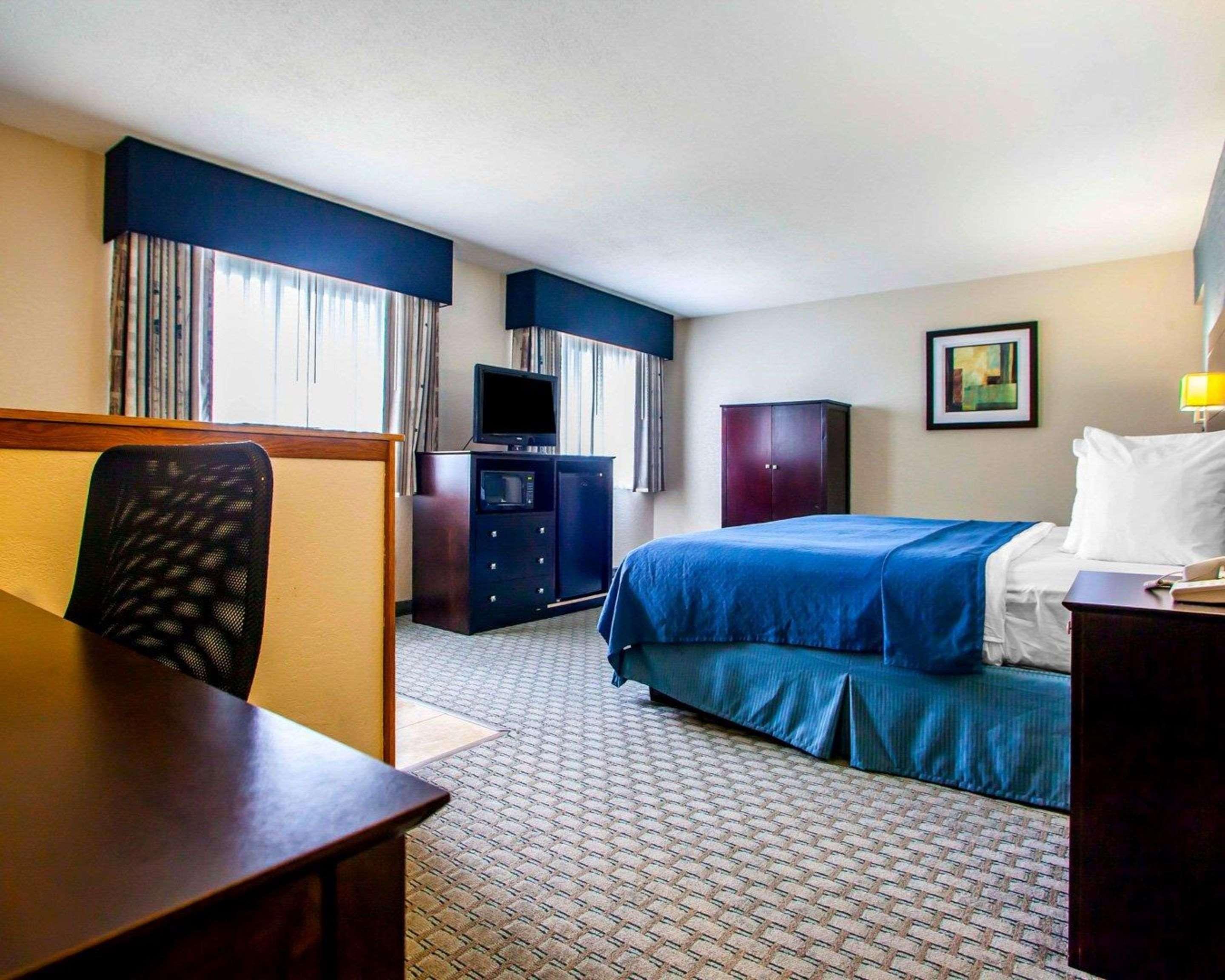 Quality Inn & Suites Ankeny-Des Moines Exterior photo