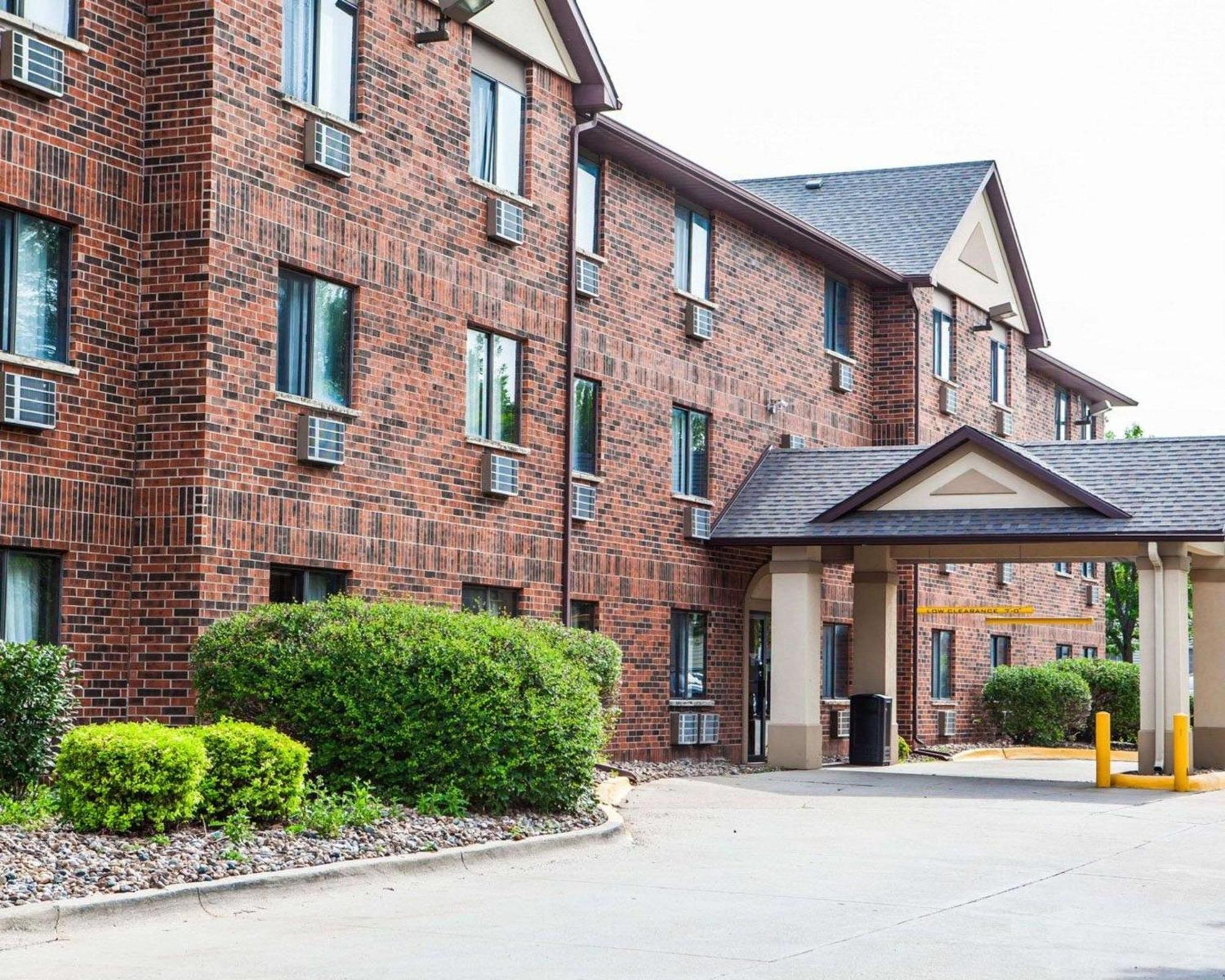 Quality Inn & Suites Ankeny-Des Moines Exterior photo